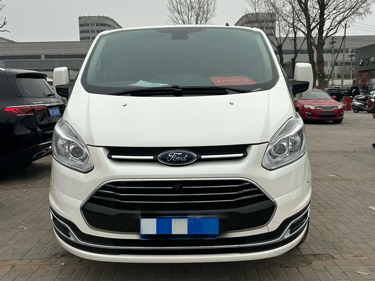 FORD TOURUIOU