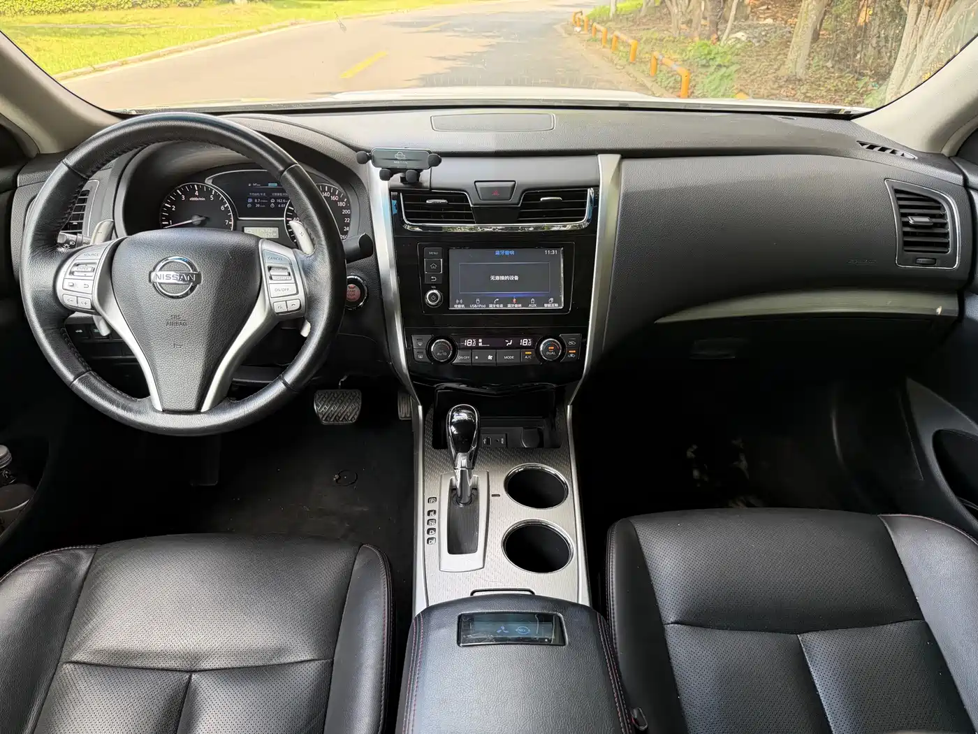 Фото 4 - Nissan Teana