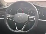Photo 8 - Volkswagen Passat