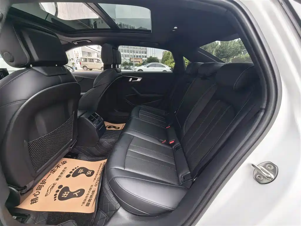 Audi A4L 2024 40 TFSI Luxury Dynamic фото 6