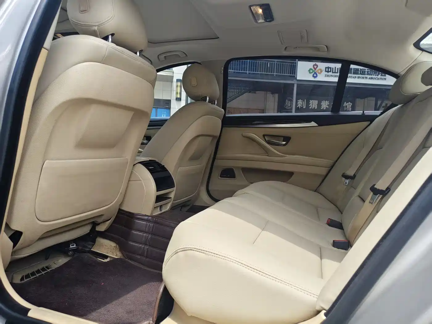 BMW 5 Series 2014 525Li Luxury Design Package фото 10