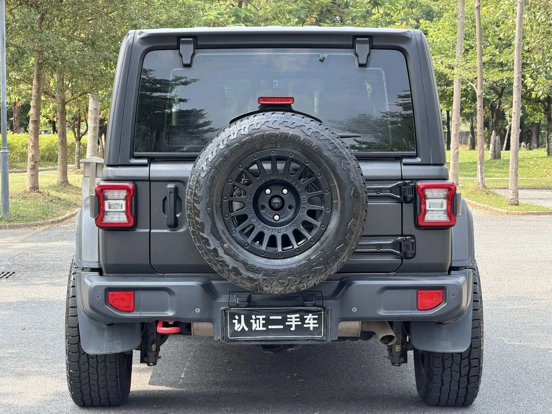 Фото 8 - Jeep Wrangler