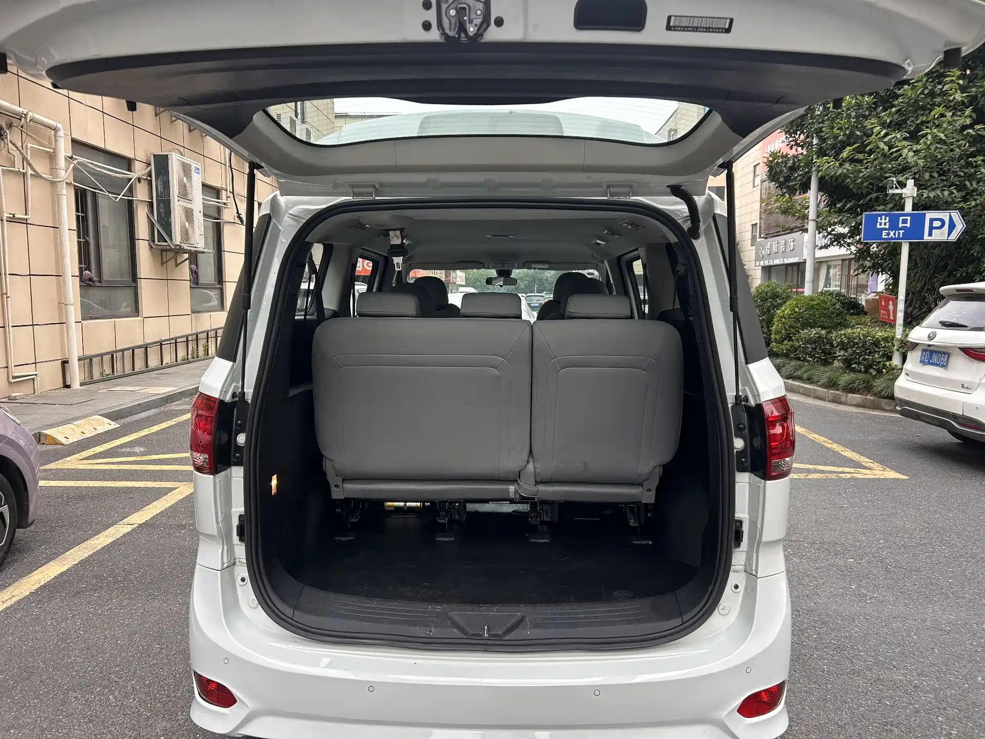 Фото 5 - Maxus G10