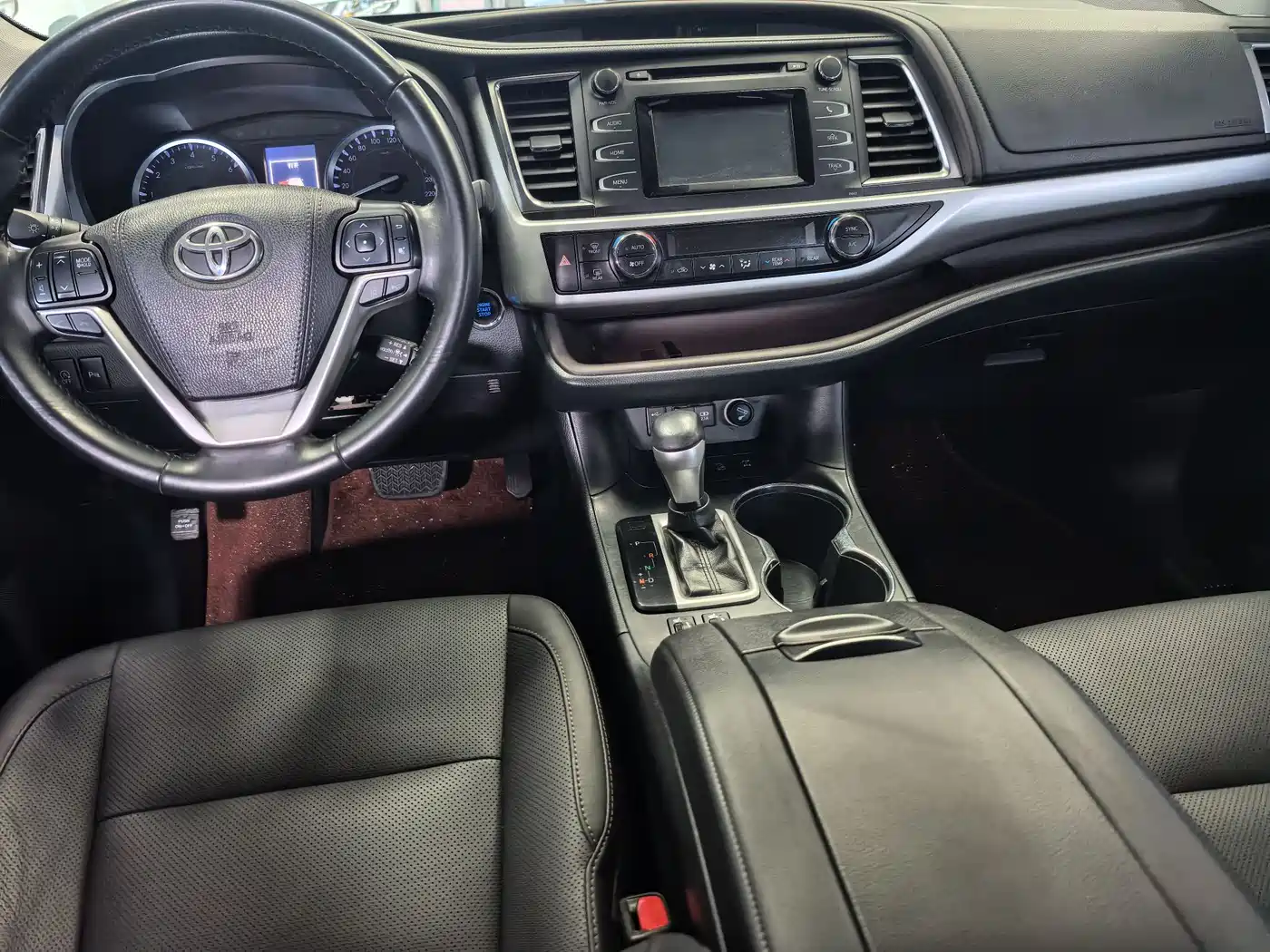 Toyota Highlander 2018 2.0T 4WD Luxury 7-seater (China V) фото 9