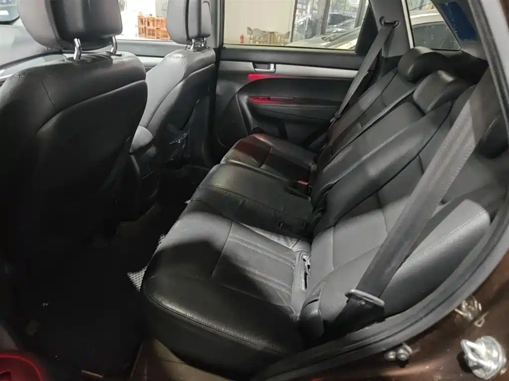 Kia Sorento 2015 2013 2.4L 5-seat Gasoline Luxury Edition