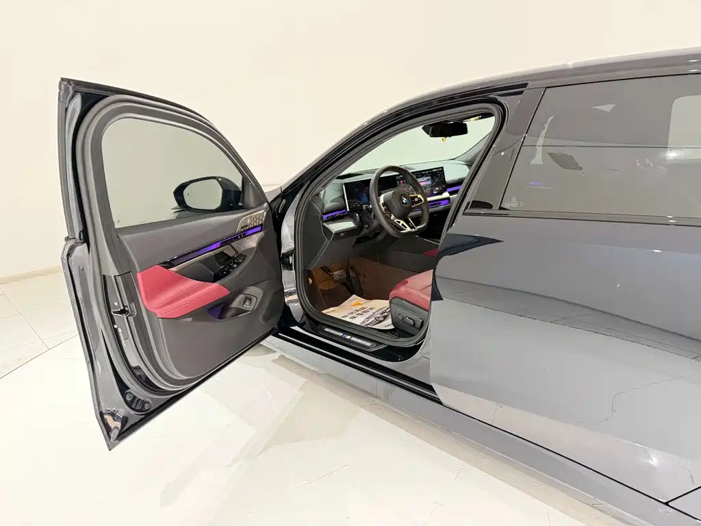 BMW 5 Series 2026 2026 530Li Exclusive M Sport Package