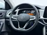 Фото 10 - Volkswagen T-ROC