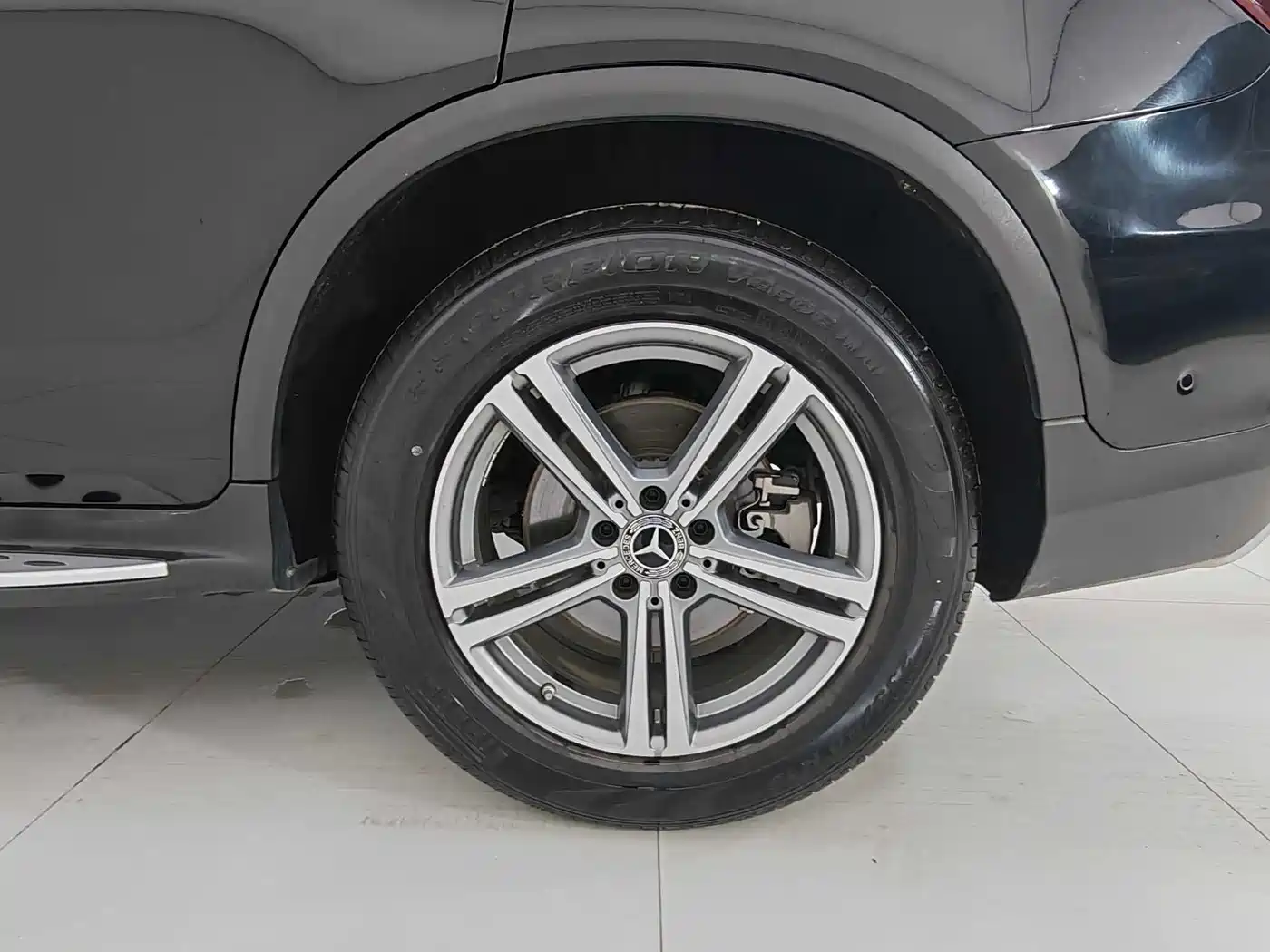 Mercedes-Benz GLC 2021 GLC 260 L 4MATIC Sporty фото 4