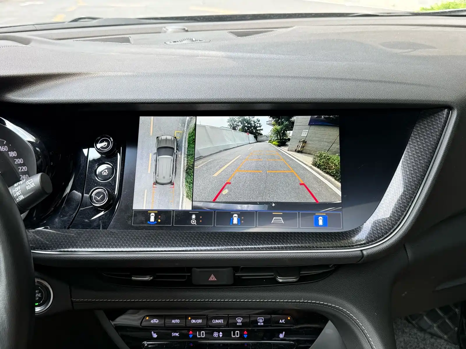 Photo 24 - Buick Envision Plus