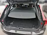 Photo 24 - Volvo V90