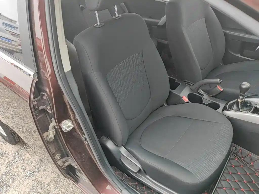 Kia Forte 2015 2014 1.6L MT GL