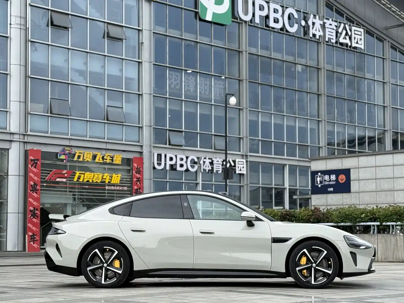 XIAOMI CAR XIAOMI SU7