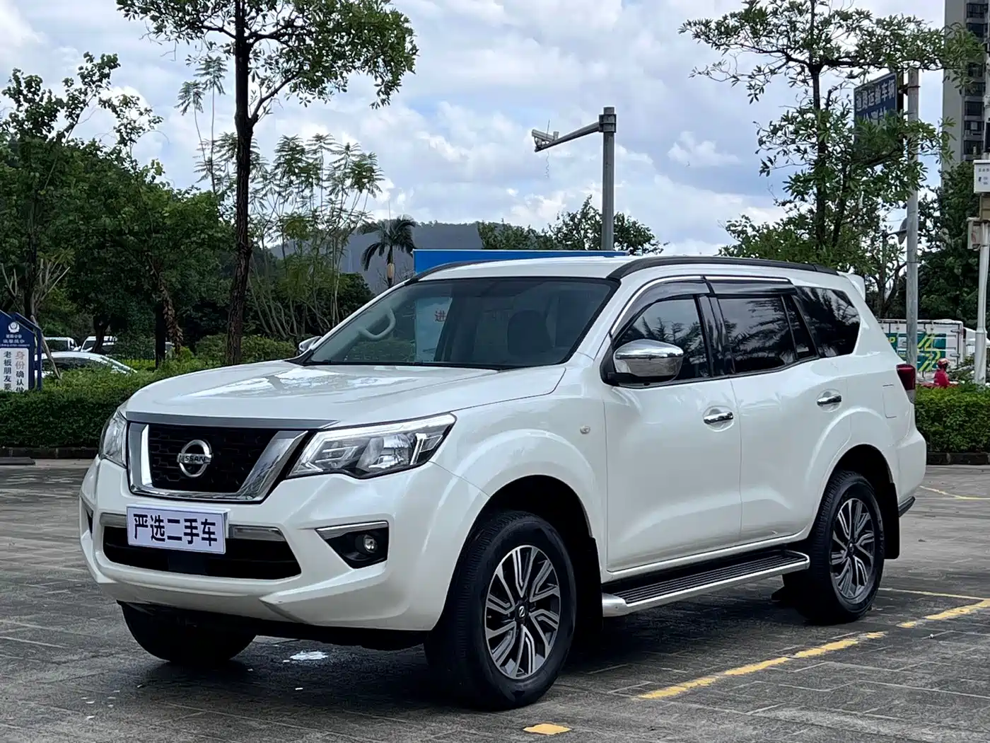 Nissan Terra