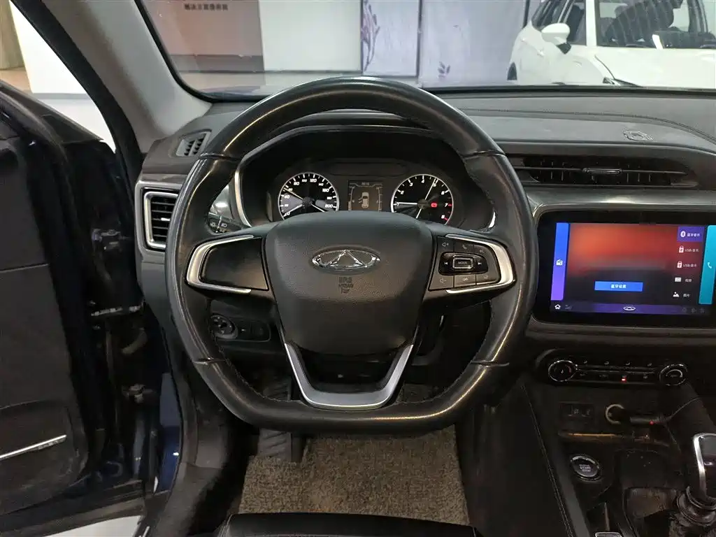 Фото 11 - Chery Tiggo 8