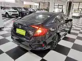 Фото 7 - Honda Civic