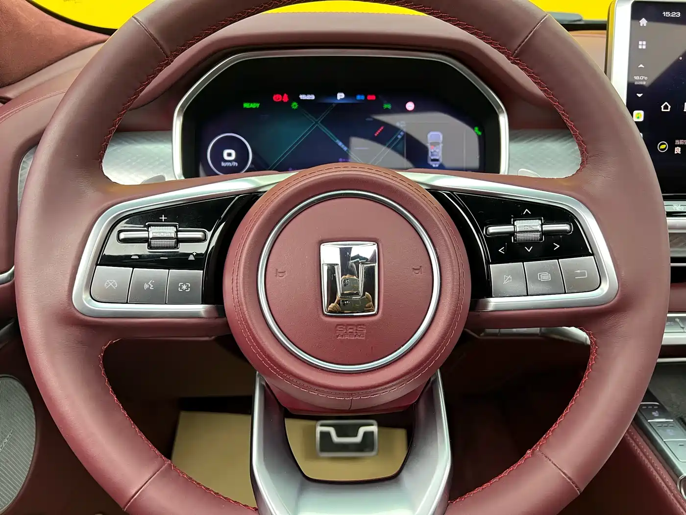 TANK TANK 700 NEW ENERGY