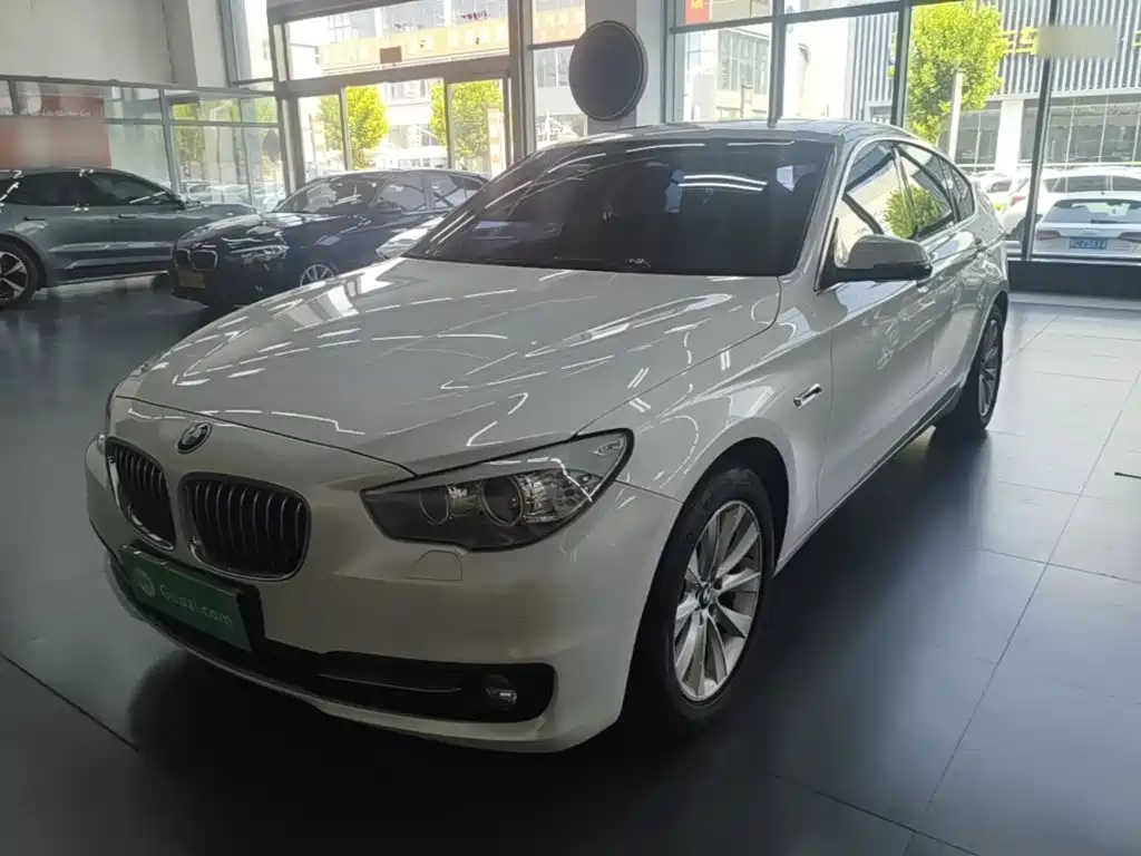 Photo 1 - BMW 5 Series GT