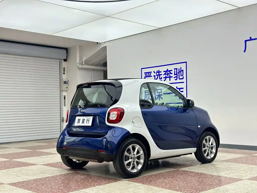 smart fortwo 2018 2018 1.0L 52kW Hardtop Agile Edition China V