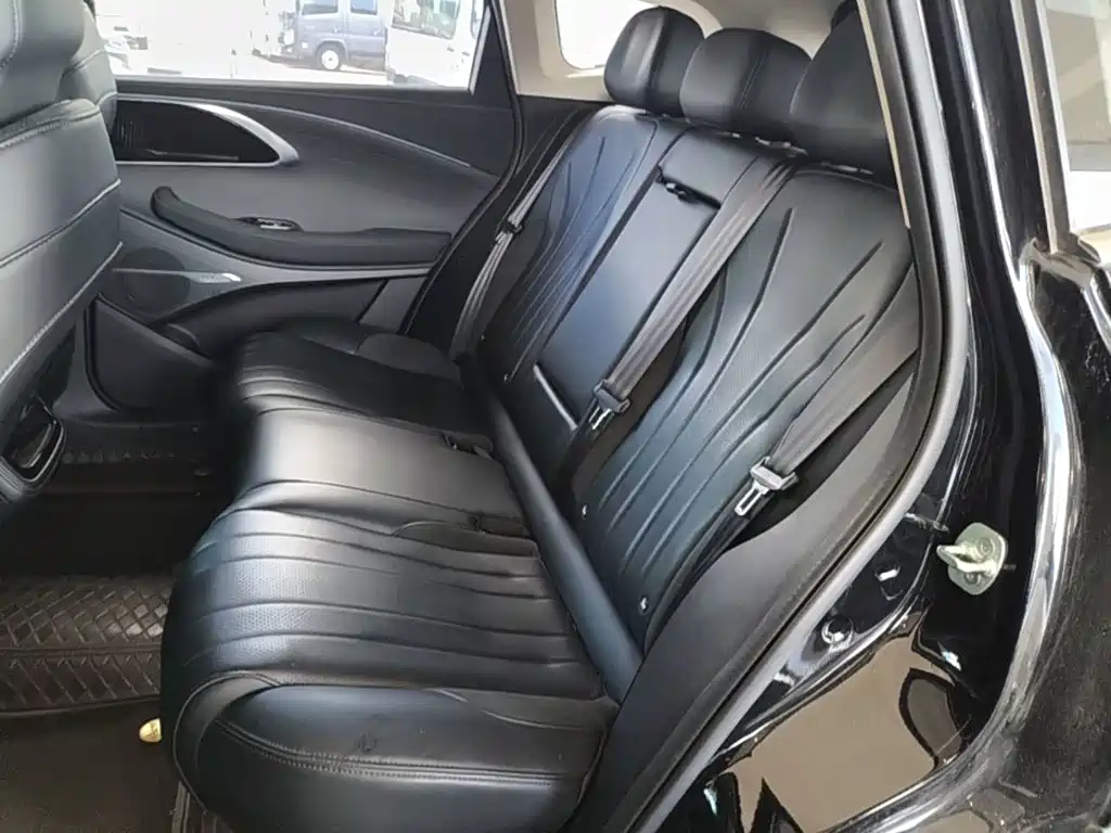 Exeed Lingyun 2024 2024 300T 2WD Starlight Edition