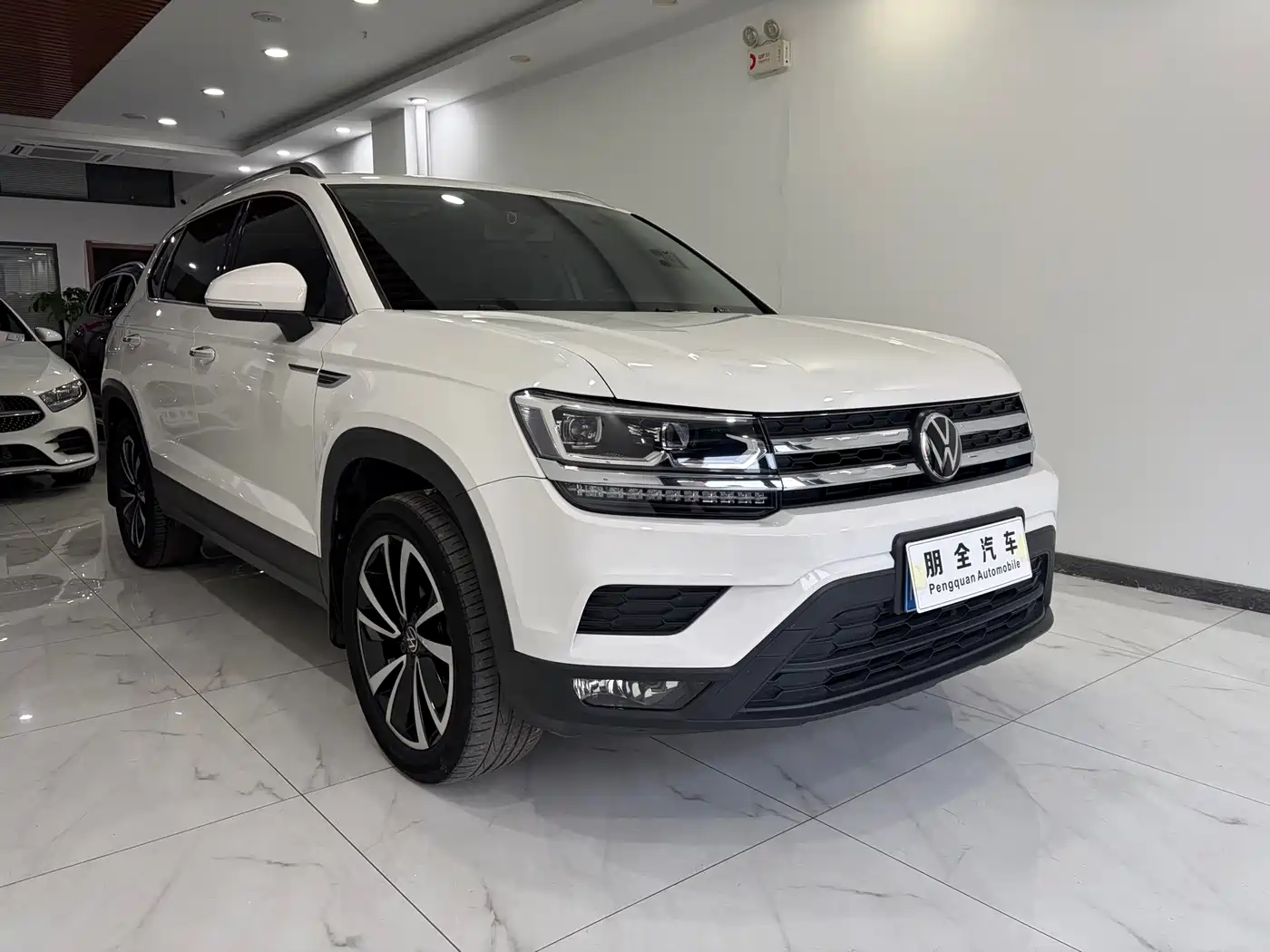 Volkswagen Tharu 2022 280TSI FWD Luxury Edition фото 3