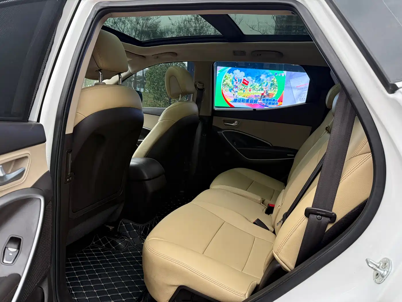Hyundai Santa Fe 2013 Model 2.4L Automatic 2WD Smart фото 12