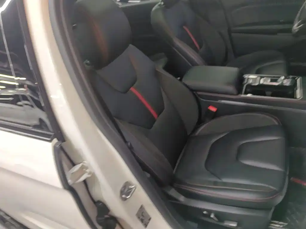 Ford Edge 2022 2021 PLUS EcoBoost 245 AWD ST-Line 7-seater