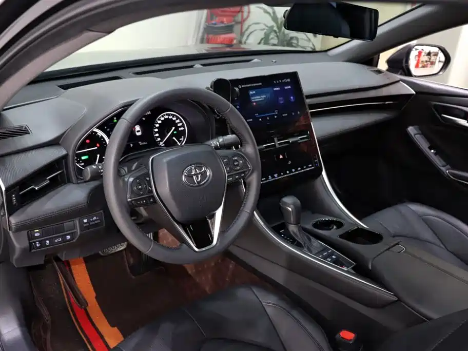 Toyota Avalon 2023 Hybrid 2.5L Luxury Edition фото 9