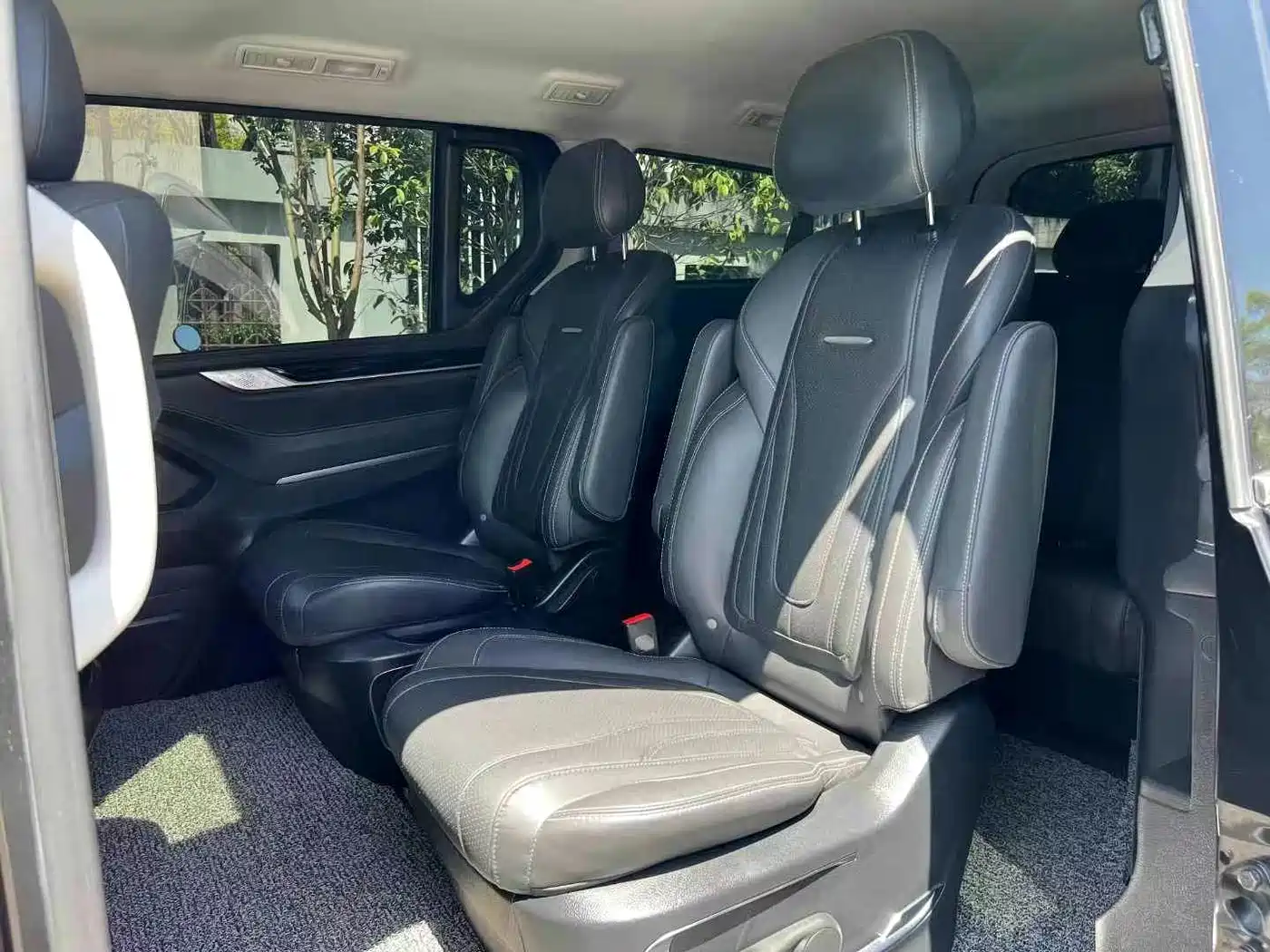 SAIC Maxus Maxus G20 2022 2021 PLUS 2.0T Gasoline Automatic Luxury Edition