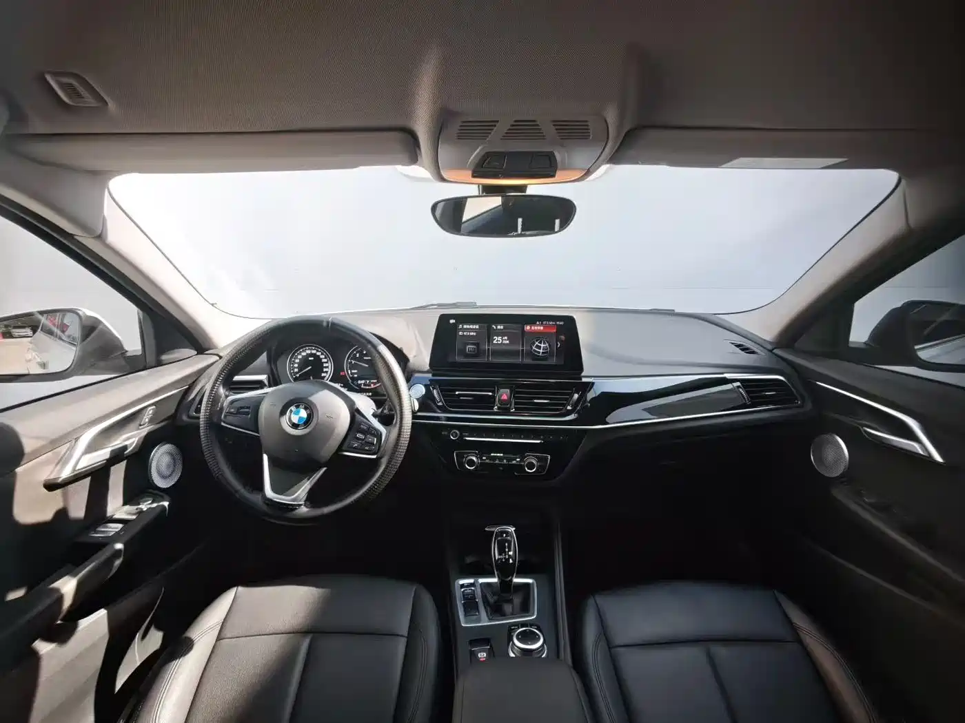 BMW 1 Series 2021 120i M Sport фото 5