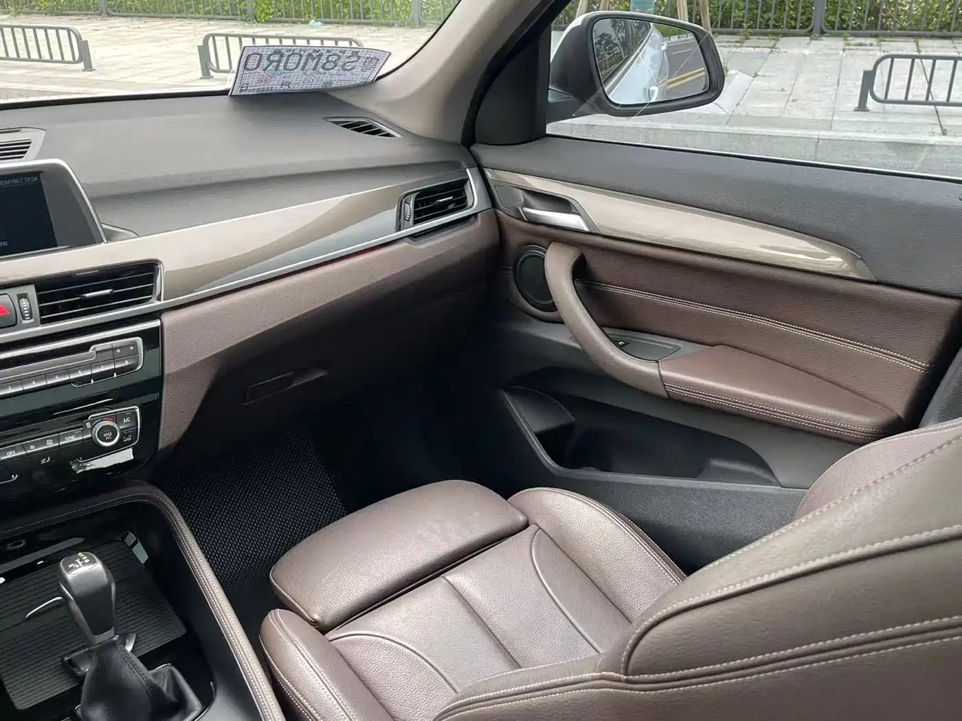 BMW X1 2019 sDrive18Li Premium Model фото 19