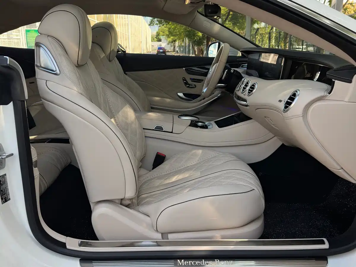 Фото 13 - Mercedes-Benz S-Class