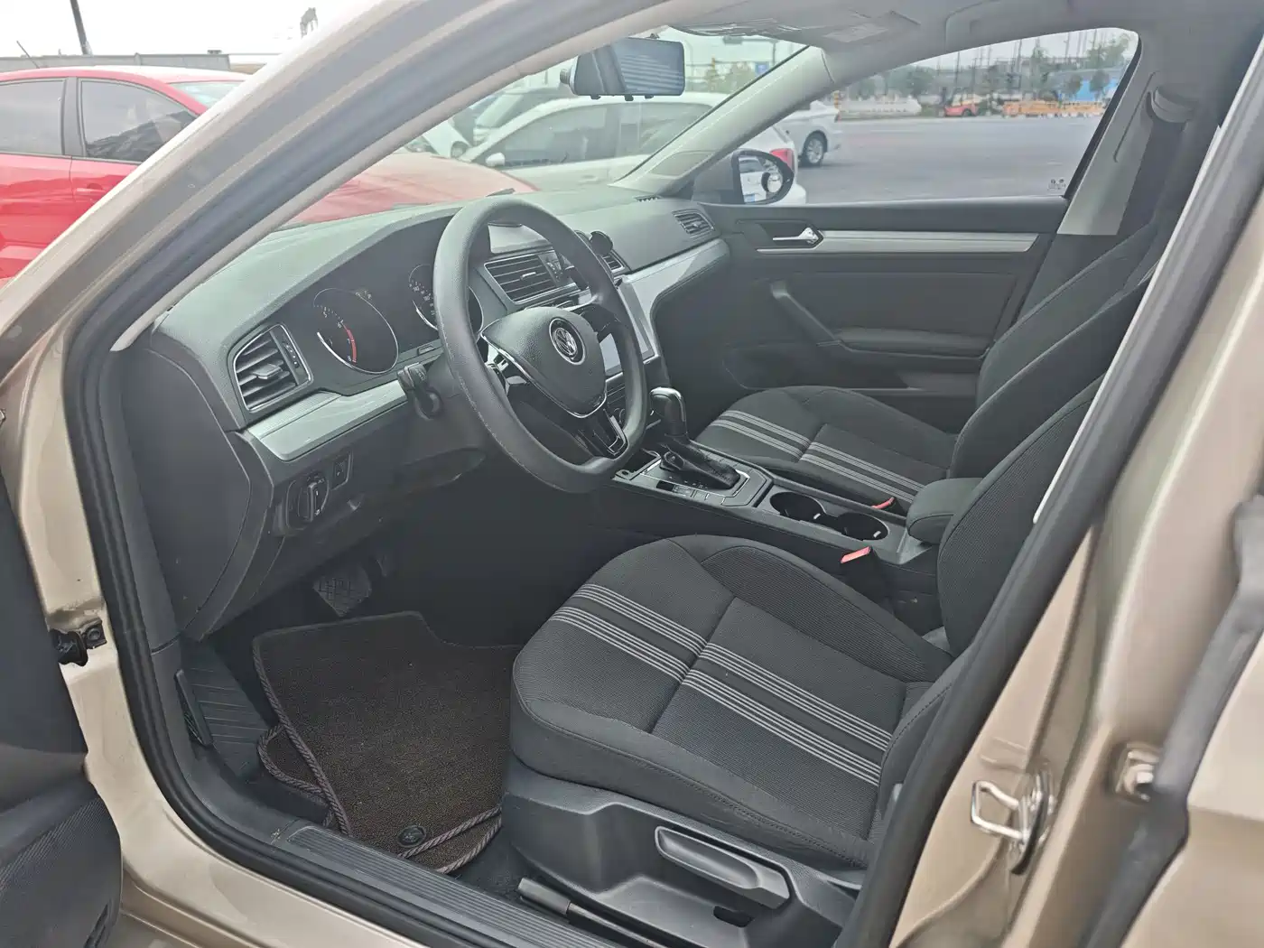 Volkswagen Lamando 2018 230TSI DSG Trend Edition фото 7