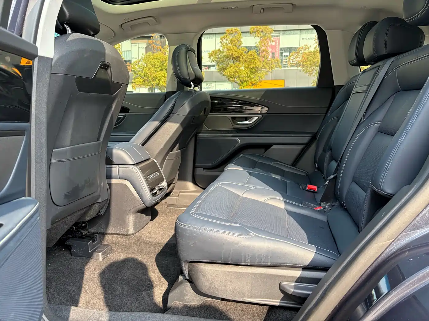 LINCOLN NAVIGATOR