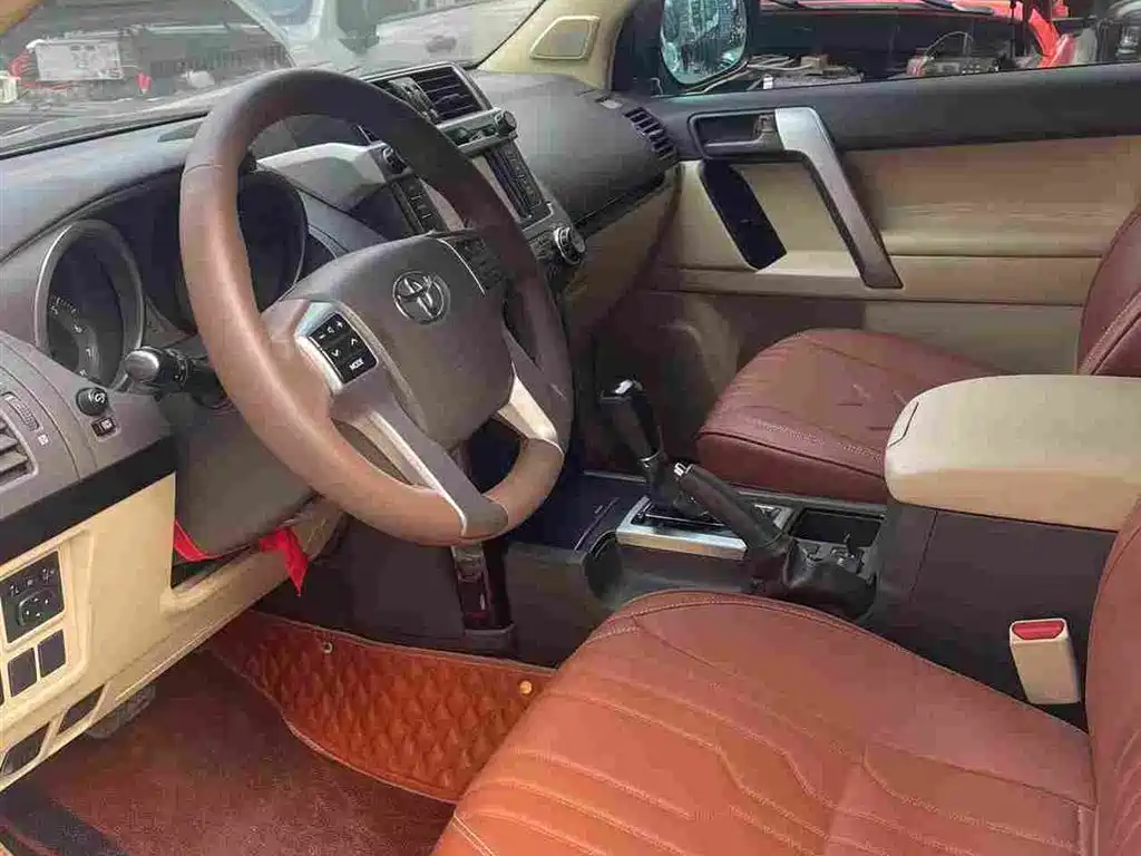 Toyota Prado (Import) 2014 2.7L Automatic Luxury фото 9