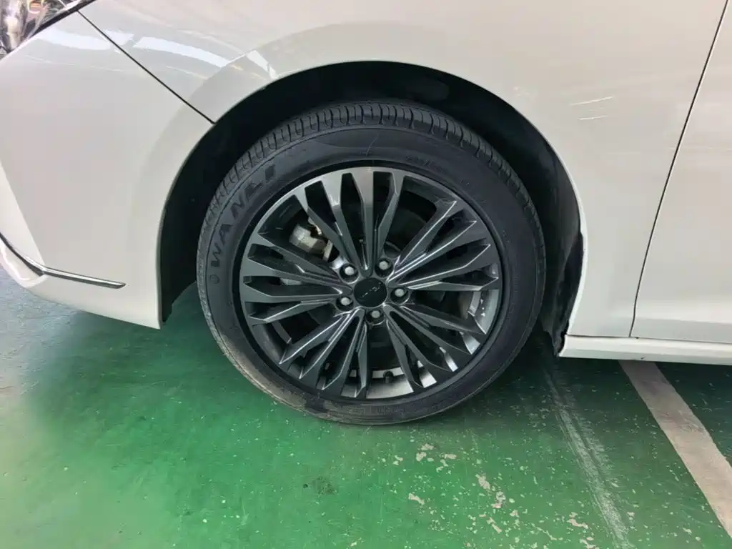 Dongfeng Aeolus Yixuan MAX 2022 2021 1.5T Super Dad Edition