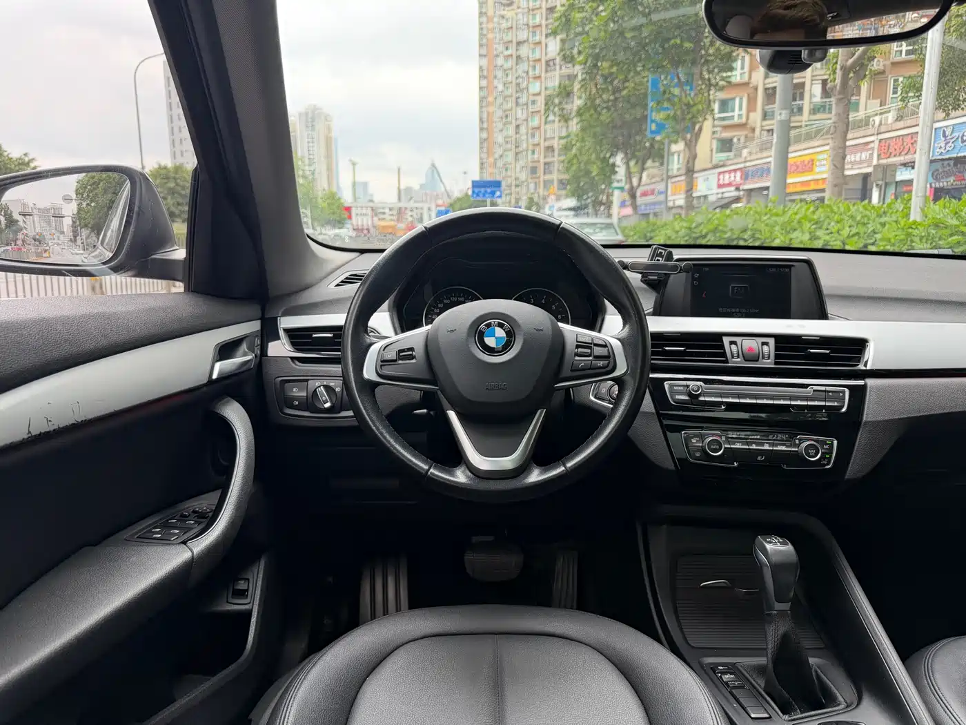 BMW X1 2018 sDrive20Li Leading Model фото 10