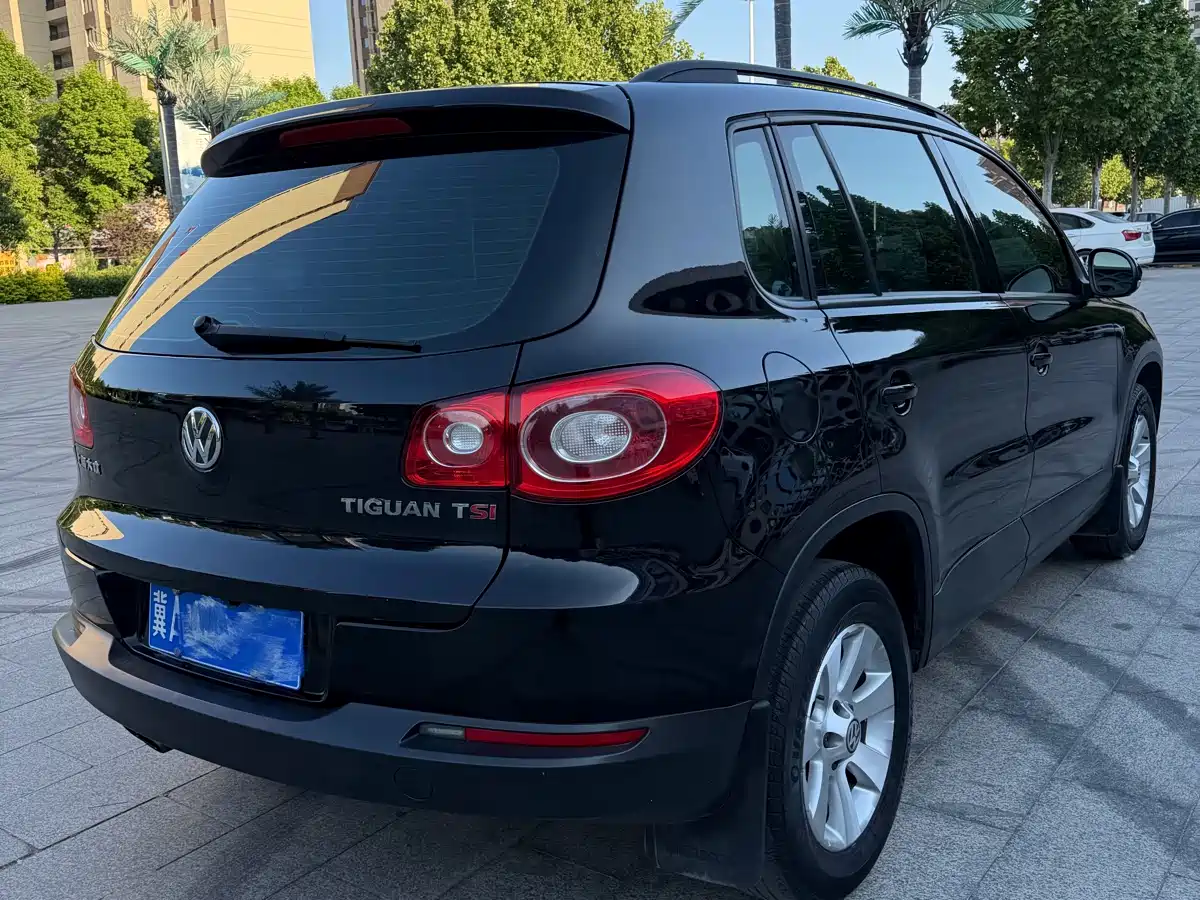 Volkswagen Tiguan 2012 1.8TSI Automatic 2WD Trend Edition фото 6