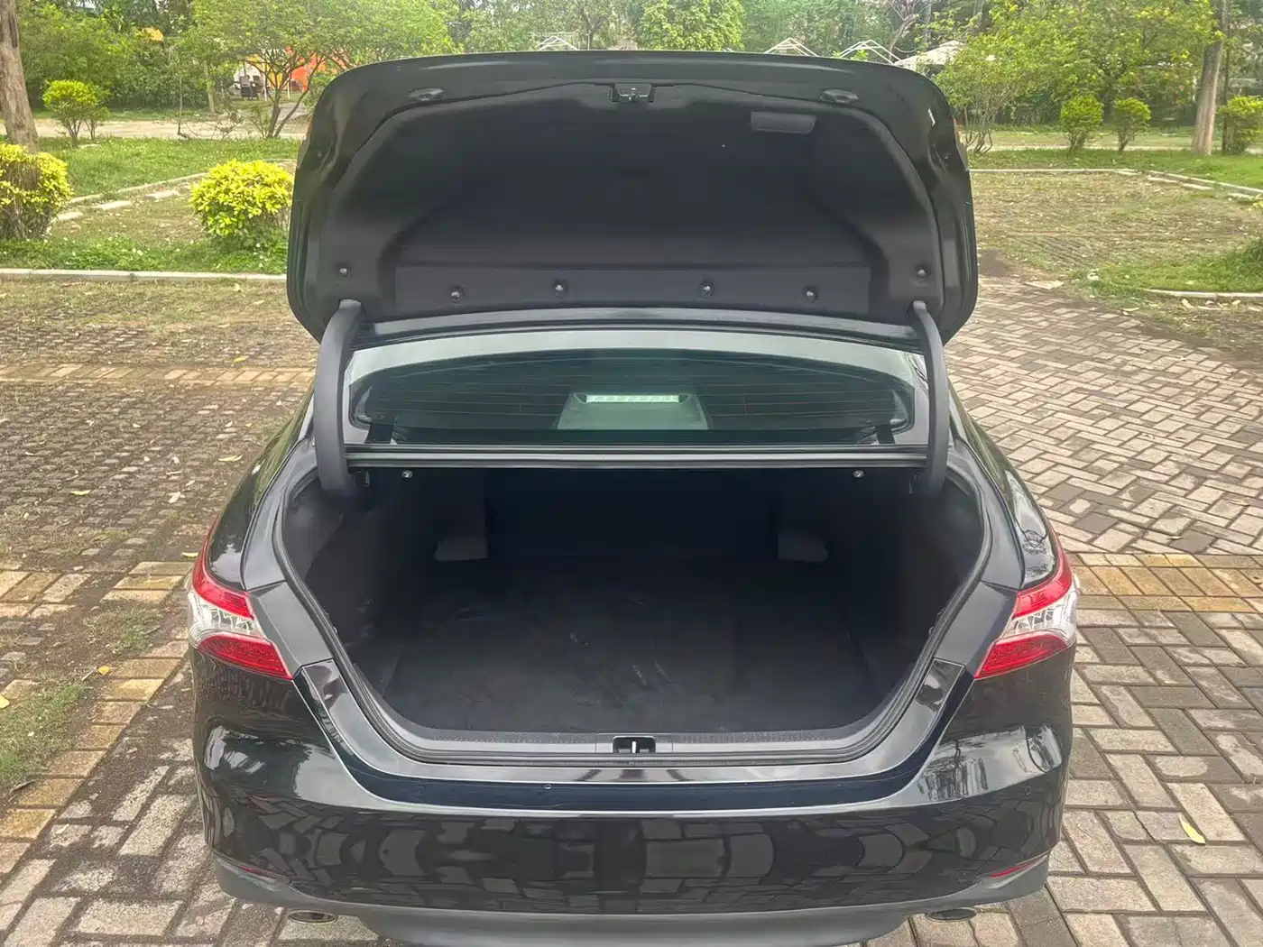Toyota Camry 2021 2.0G Luxury Edition фото 13