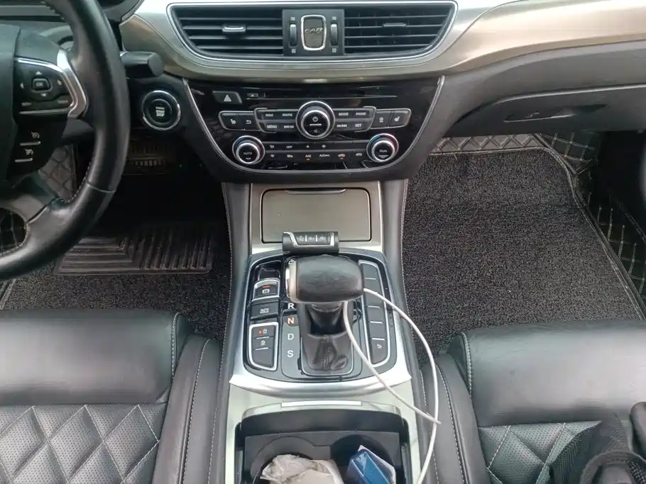 GAC Trumpchi Trumpchi GA8 2018 2017 280T Premium Edition