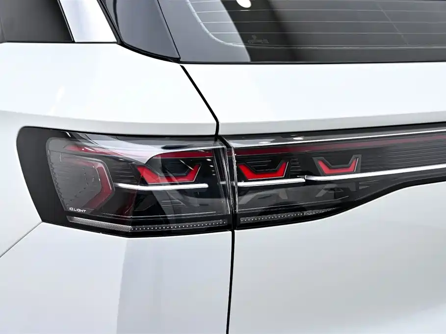 Volkswagen Talagon 2023 380TSI 4WD R-Line Touring Edition фото 9