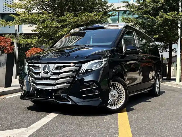 Mercedes-Benz Vito 2021 2.0T Business Edition 7-seater