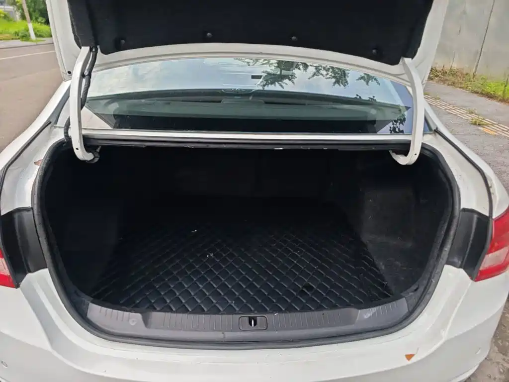 Фото 19 - Buick Excelle
