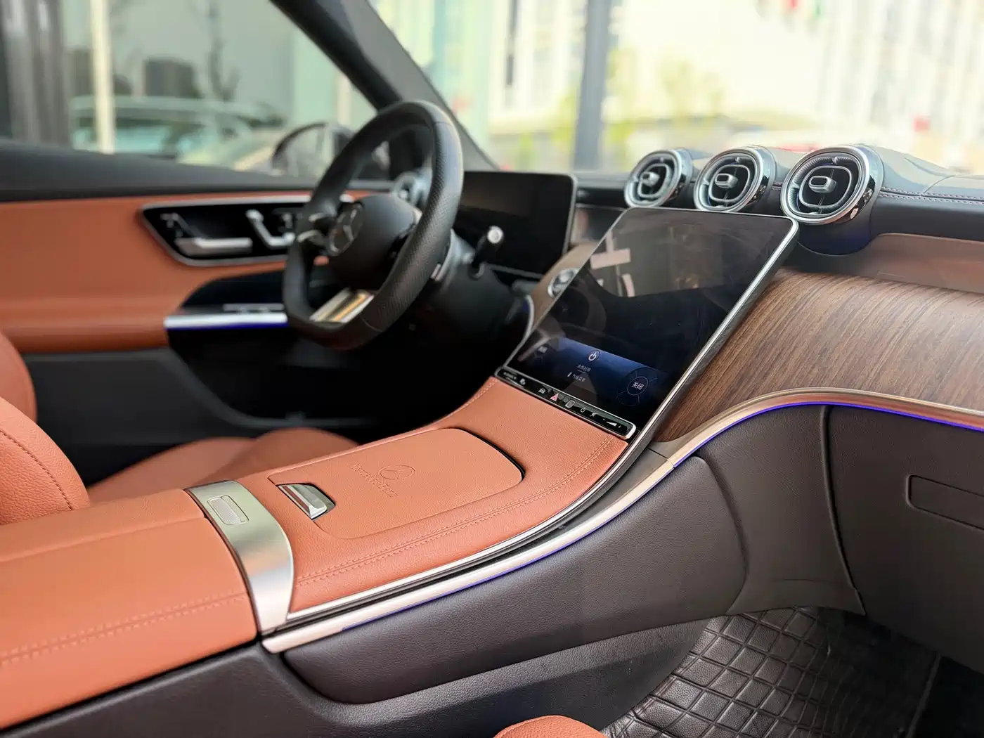Mercedes-Benz GLC 2024 GLC 300 L 4MATIC Dynamic 5-seater фото 30