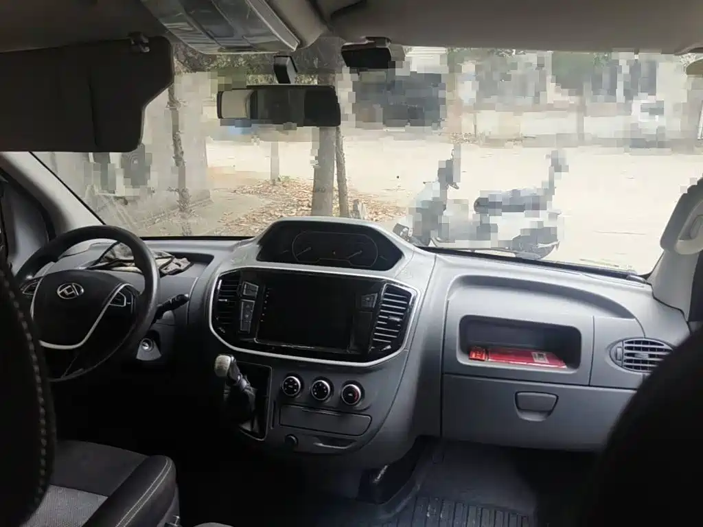 صورة 11 - Maxus Xintu V80