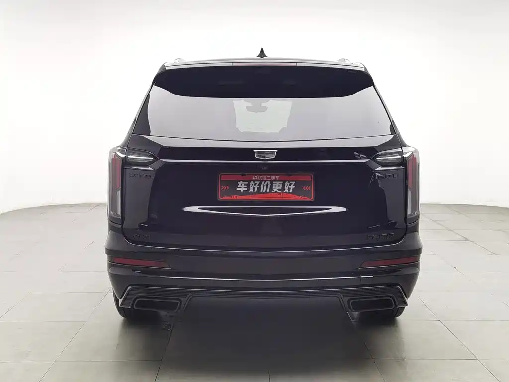 Фото 4 - Cadillac XT6
