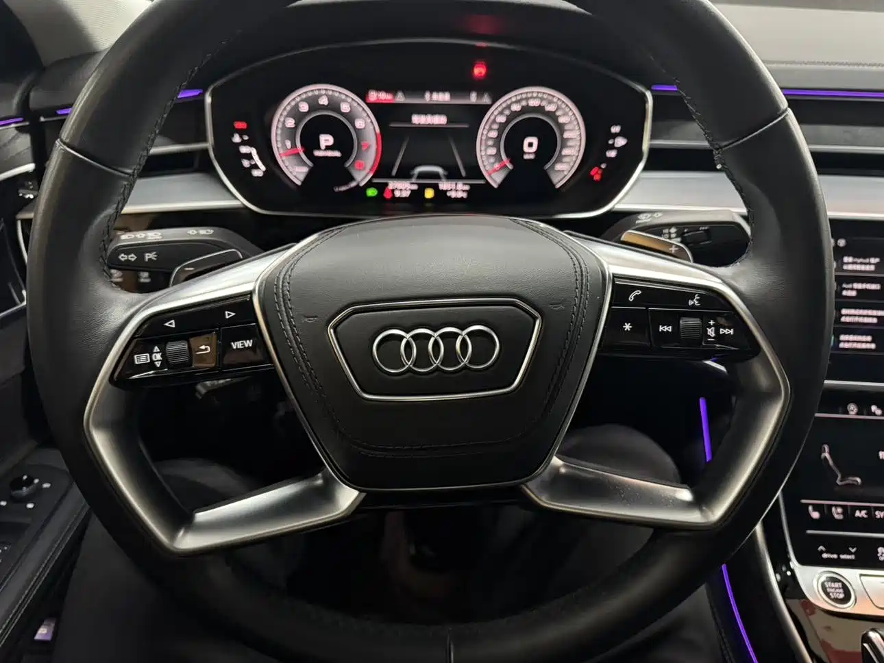 AUDI A8