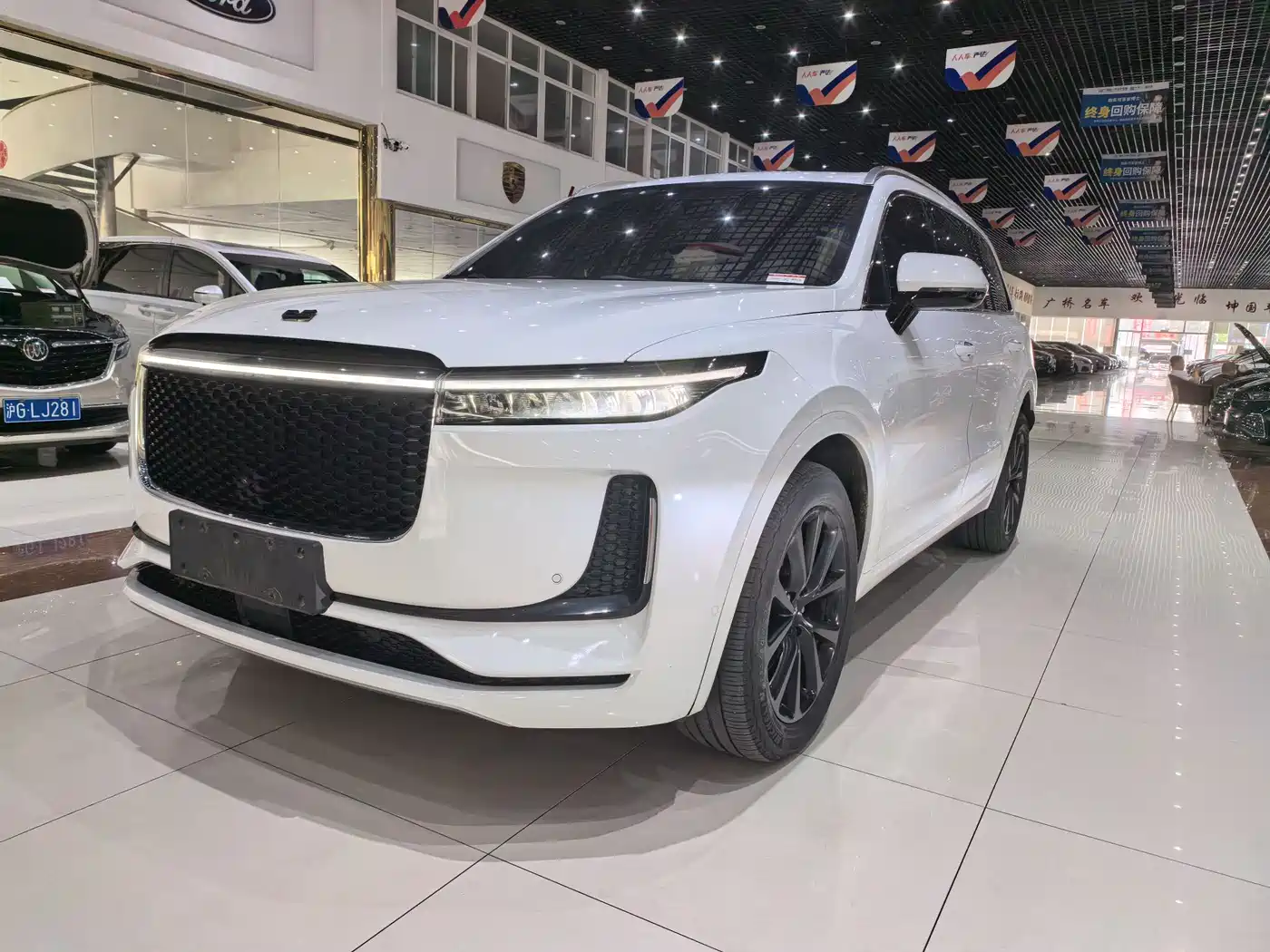 Li Auto Li ONE 2020 Extended Range 6-seater