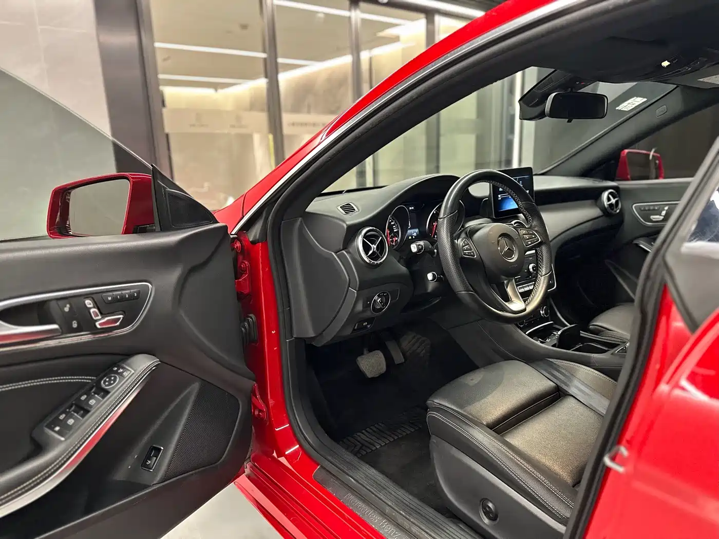 Mercedes-Benz CLA (Import) 2018 CLA 200 Fashion Edition фото 25