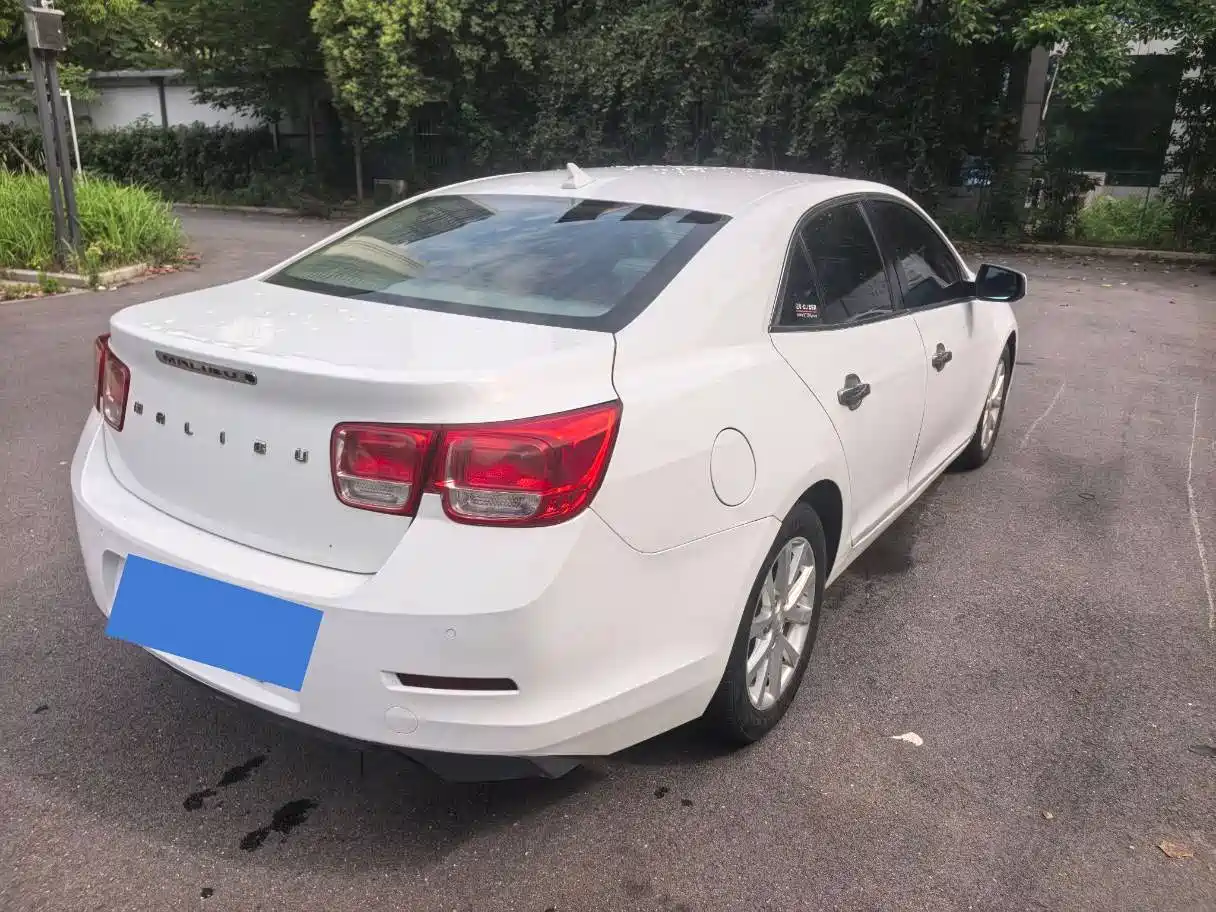 Chevrolet Malibu 2014 2.0L Automatic Comfort фото 4