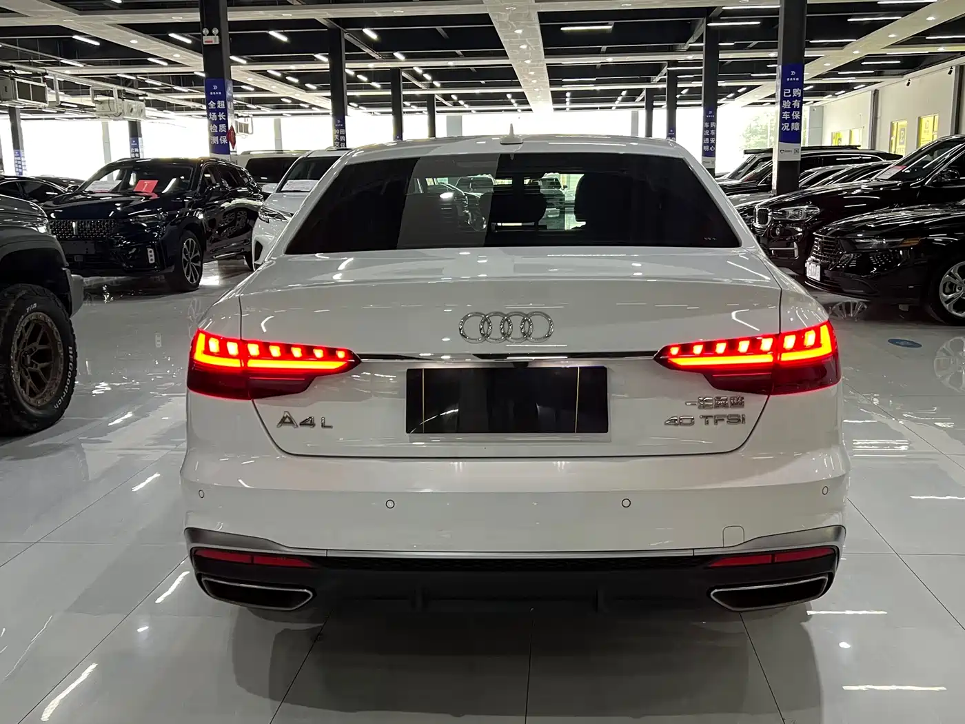 Audi A4L 2021 40 TFSI Premium Life Edition фото 12